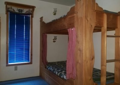 Hilltop upstairs bunk bed
